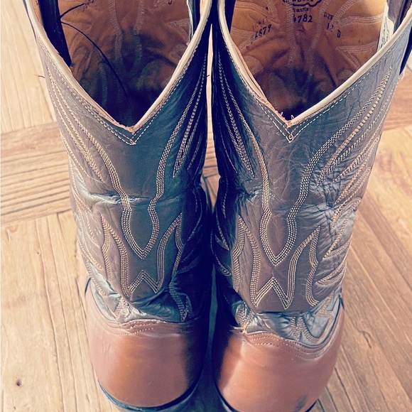Sold. Mens Brown Nocona cowboy boots size 11 D - Picture 8 of 9